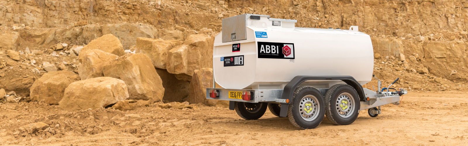 Transportable fuel bowser machine